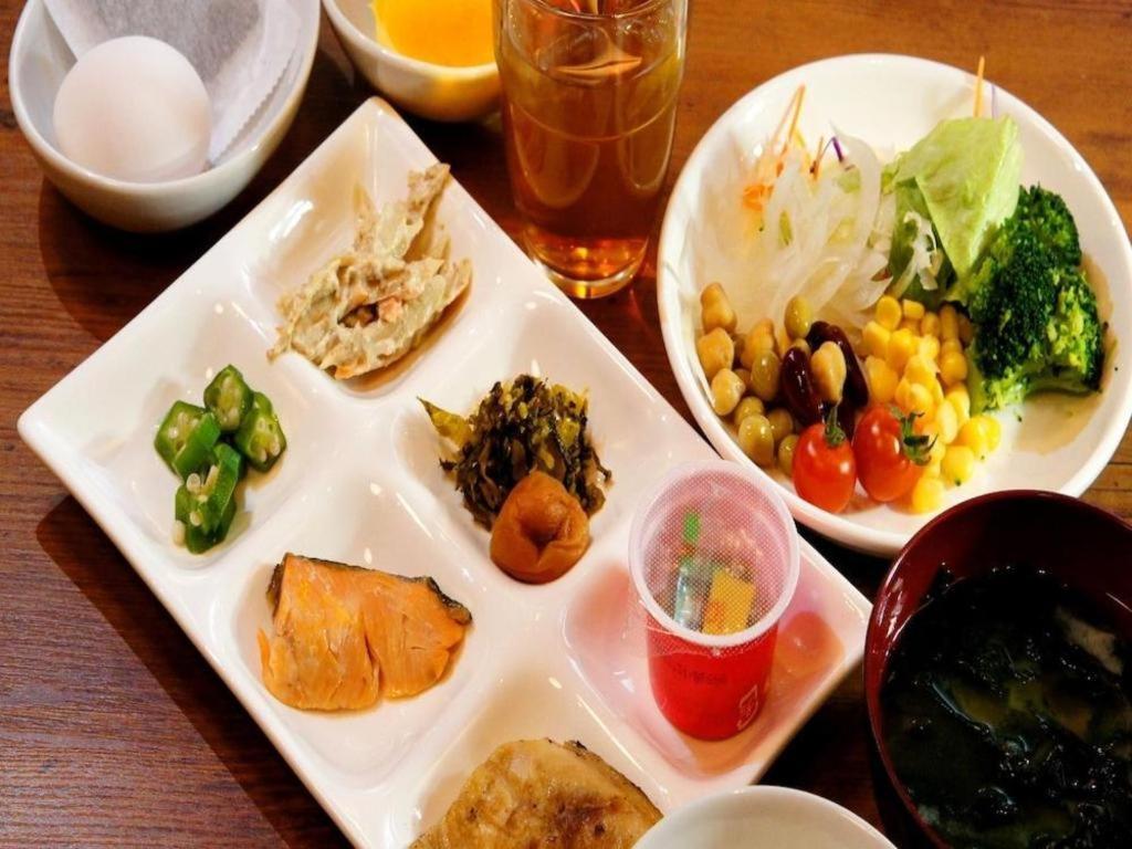 Apa Hotel Chiba Inzaimakinohara-Ekimae Narita Buitenkant foto